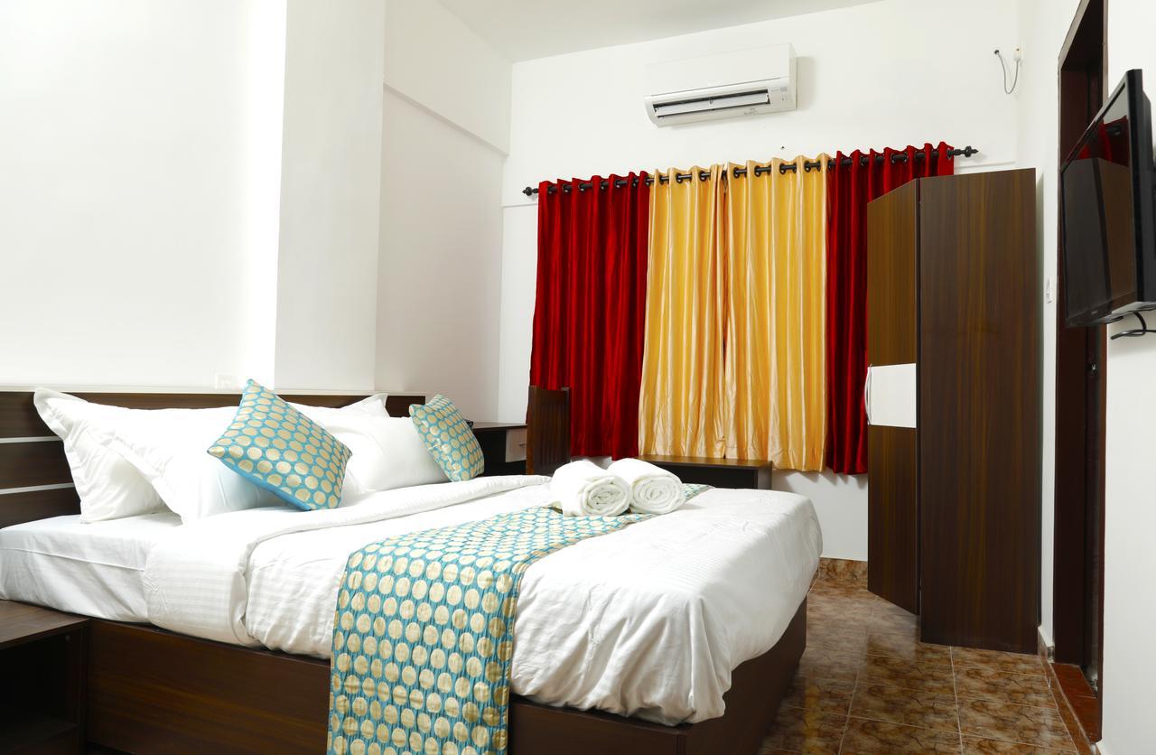 Puthens Clifton Inn 戈德亚姆 外观 照片